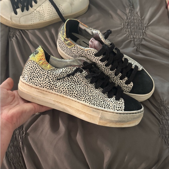 P448 Thea Stylish Black and White Women's Low Top Sneakers - Picture 5 of 5